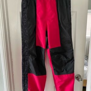 The North Face RAGE  Rain Pants Unisex Men’s Size L Women’s Size XL Black/Pink